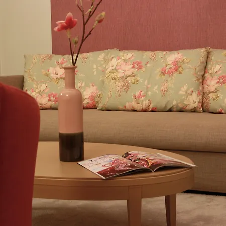 Mr.& Mrs. President アパート