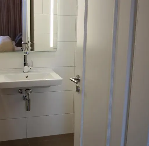 Mr.& Mrs. President 아파트 *